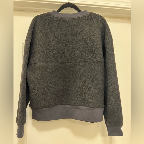 NWT Everlane Sherpa Crewneck Sweatshirt - Picture 7 of 10